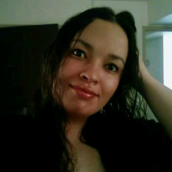 Meet your Posher, Vanessa - Picture 1 of 1